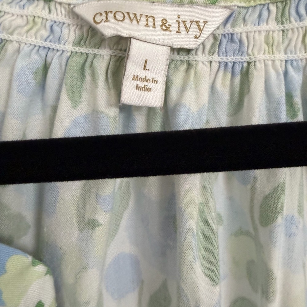 crown & ivy Blue and Green Floral Blouse - Picture 2 of 2